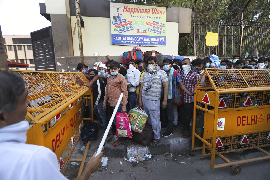 APTOPIX Virus Outbreak India